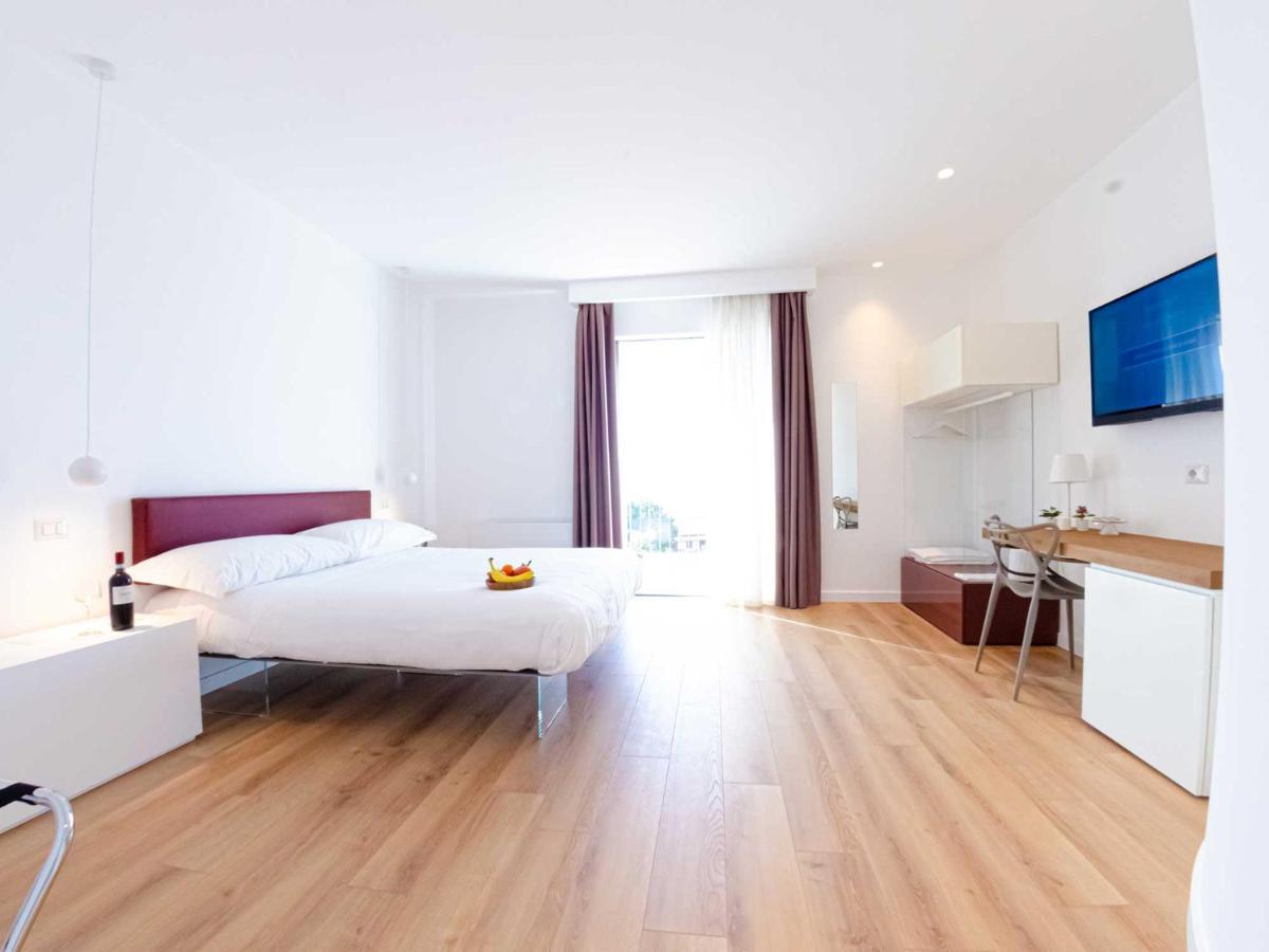 Pascia Boutique Hotel Ragalna Bagian luar foto